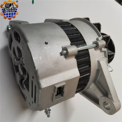 600-821-7210 24V 35A Alternator 600-821-7240 Do silnika Komatsu 6D95L S6D105