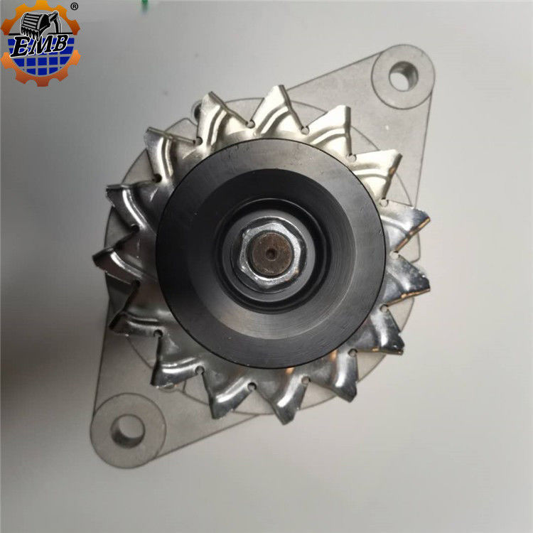 600-821-7210 24V 35A Alternator 600-821-7240 Do silnika Komatsu 6D95L S6D105